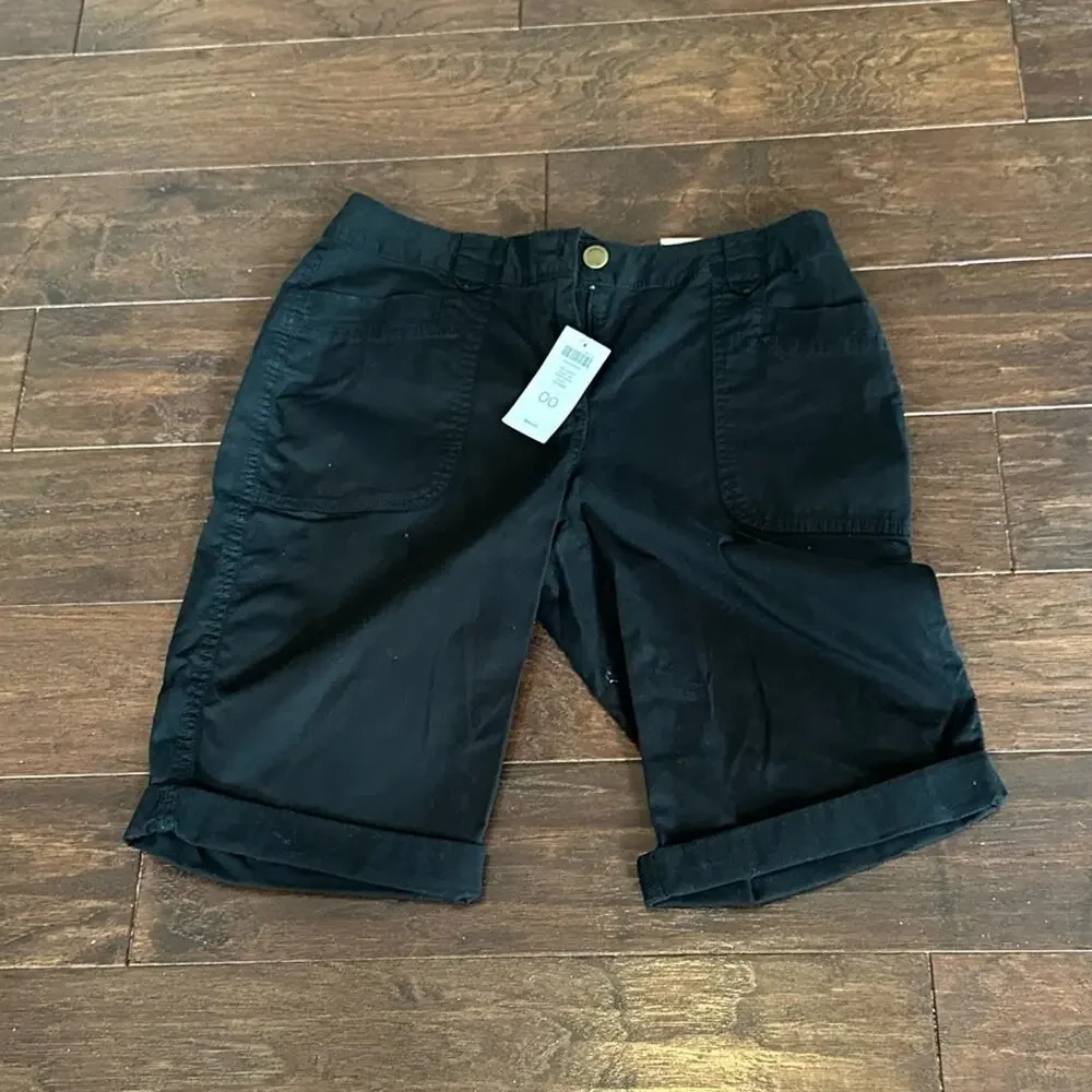 Chico’s The Carley Short Black Bermuda Short 570136590 Size 00 Extra Small NWT